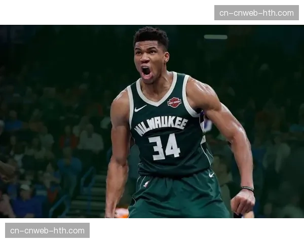 战术板回顾：雄鹿如何利用大洛佩斯沉退防守与字母哥协防，限制骑士内线得分